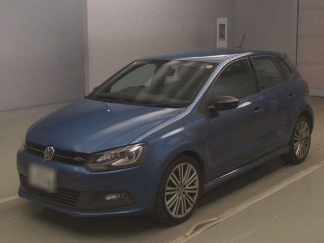 VOLKSWAGEN POLO 2015