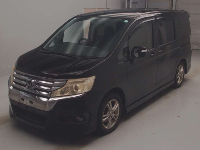 HONDA STEP WAGON 2013