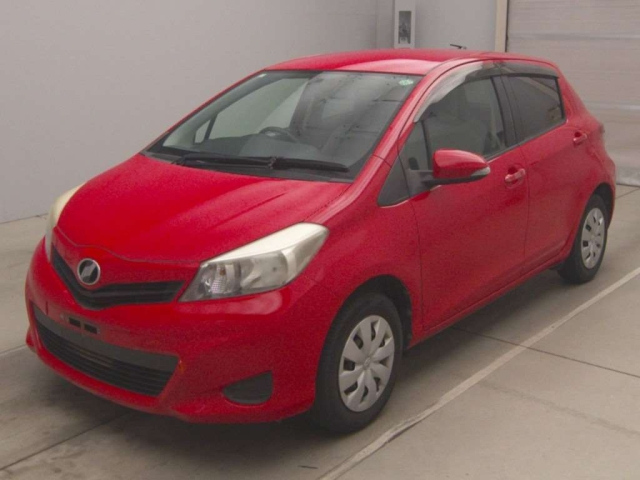 TOYOTA VITZ 2011