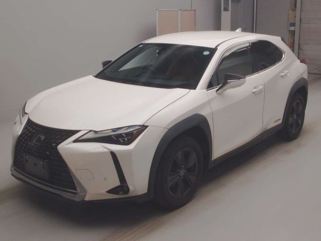 LEXUS UX 2020