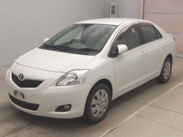 TOYOTA BELTA 2011