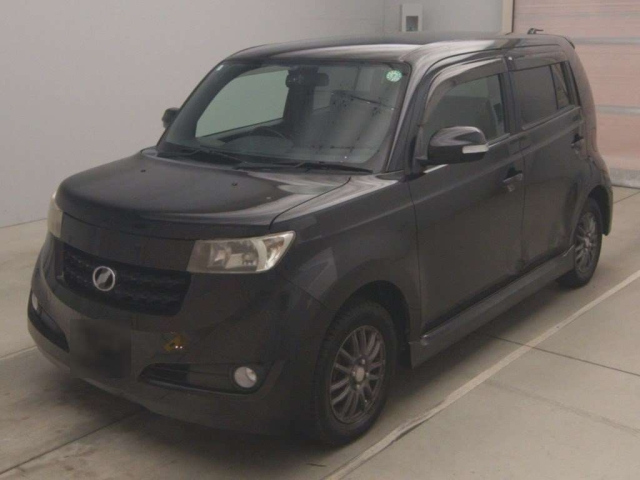 TOYOTA BB 2010