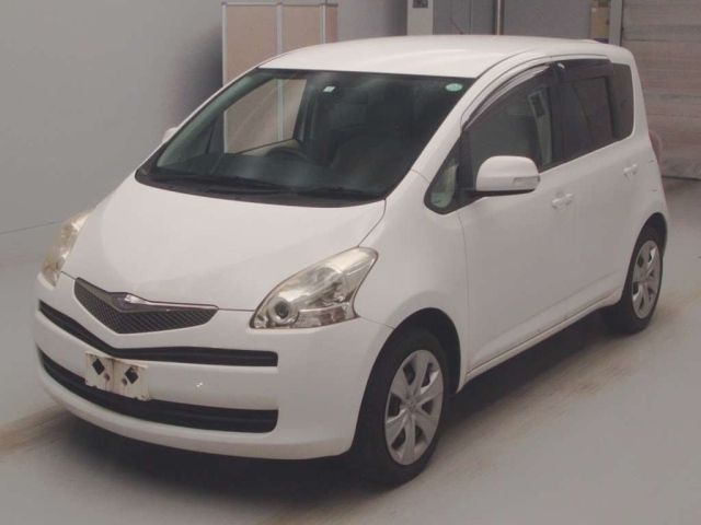 TOYOTA RACTIS 2010