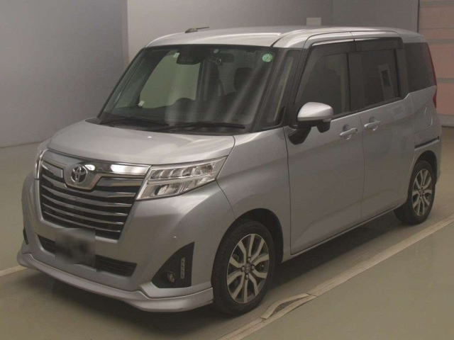 TOYOTA ROOMY 2020
