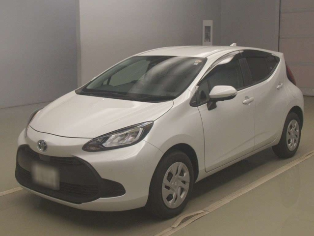 TOYOTA AQUA 2023