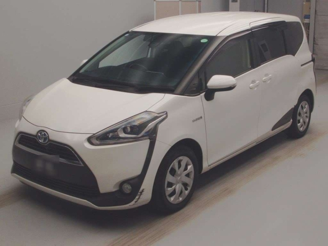 TOYOTA SIENTA 2017