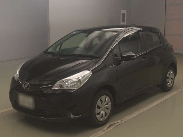 TOYOTA VITZ 2020