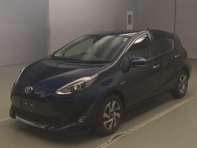 TOYOTA AQUA 2020