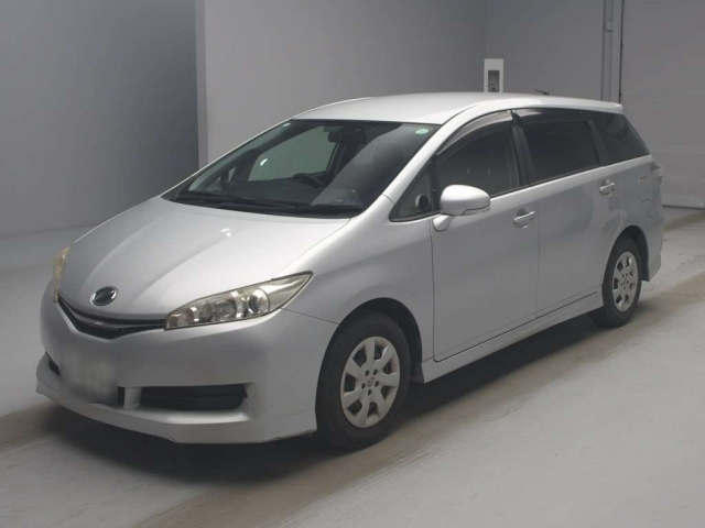 TOYOTA WISH 2014