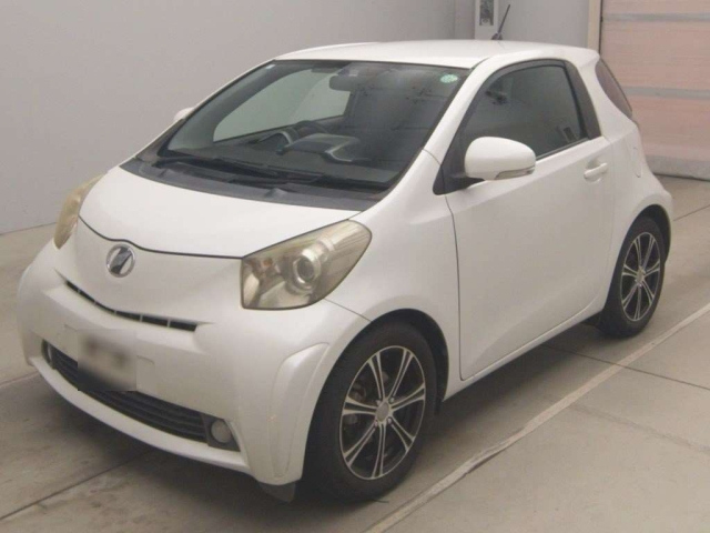 TOYOTA IQ