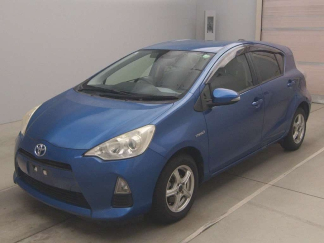 TOYOTA AQUA 2012