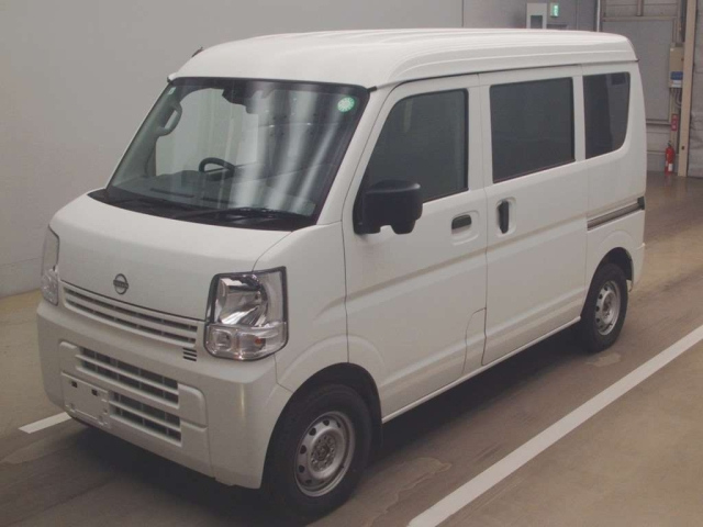 NISSAN CLIPPER VAN