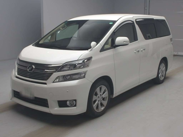 TOYOTA VELLFIRE 2013
