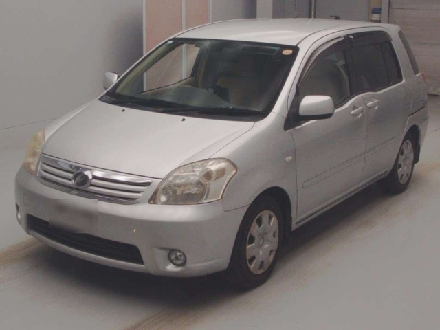 TOYOTA RAUM 2007