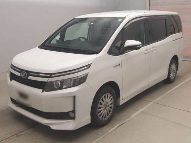 TOYOTA VOXY 2014