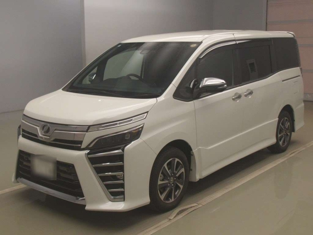 TOYOTA VOXY 2020