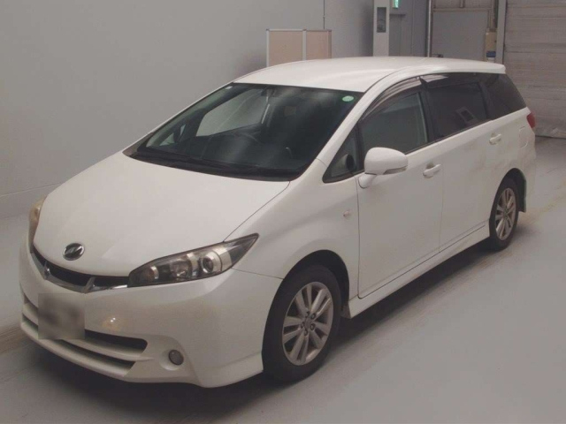 TOYOTA WISH 2010