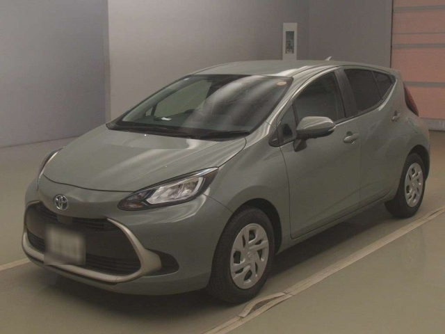 TOYOTA AQUA 2022