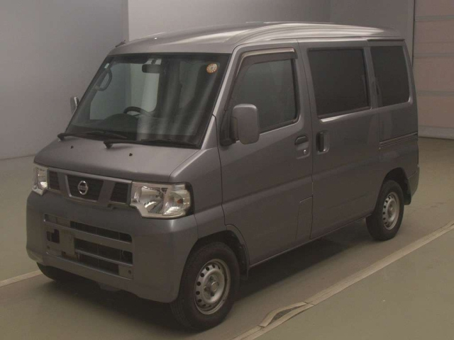 NISSAN CLIPPER VAN 2013