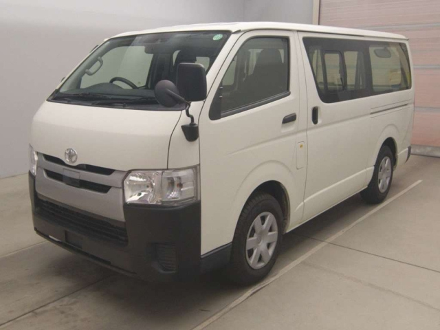 TOYOTA REGIUS ACE VAN 2019