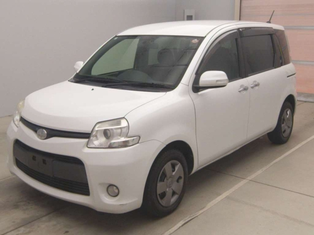 TOYOTA SIENTA 2014