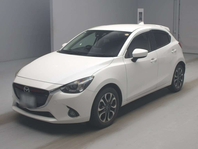 MAZDA DEMIO 2015
