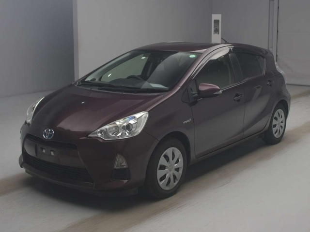 TOYOTA AQUA 2014