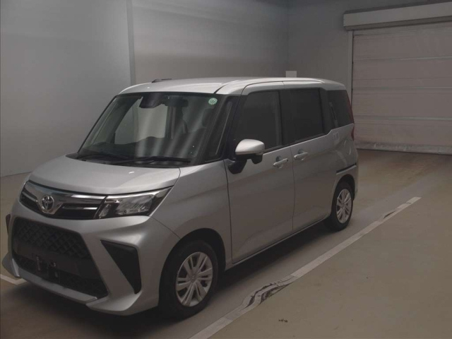 TOYOTA ROOMY 2022