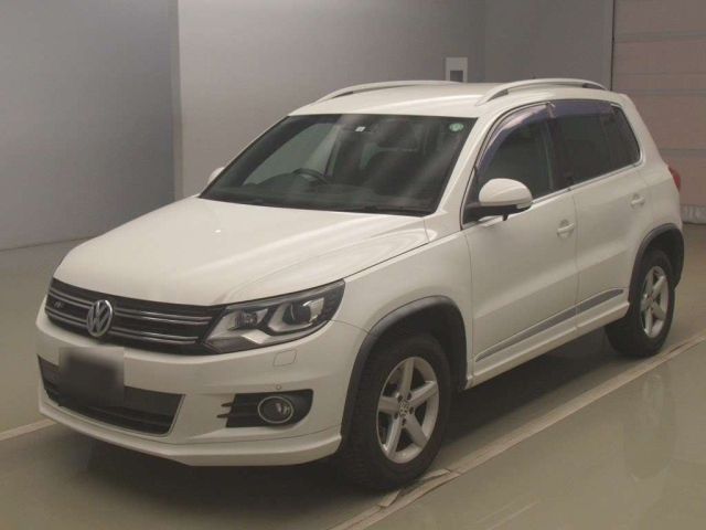 VOLKSWAGEN TIGUAN 2012