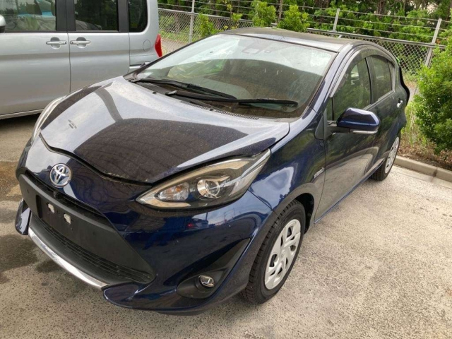 TOYOTA AQUA 2019