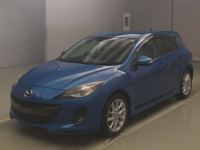 MAZDA AXELA 2016