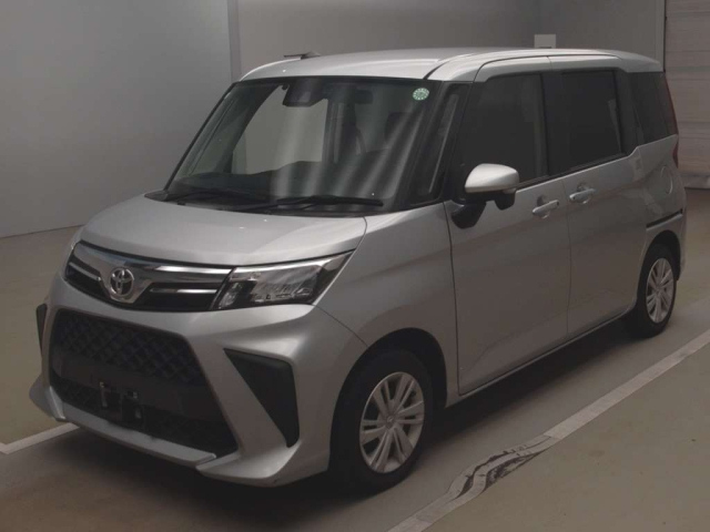 TOYOTA ROOMY 2022