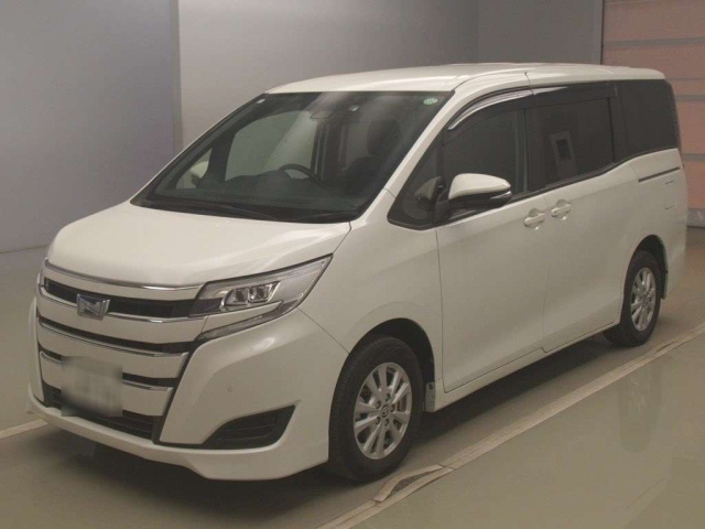 TOYOTA NOAH 2021