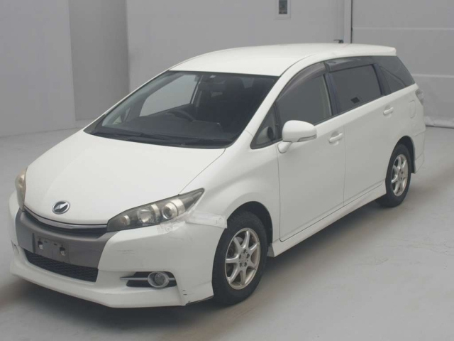 TOYOTA WISH 2012