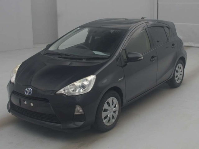 TOYOTA AQUA 2014