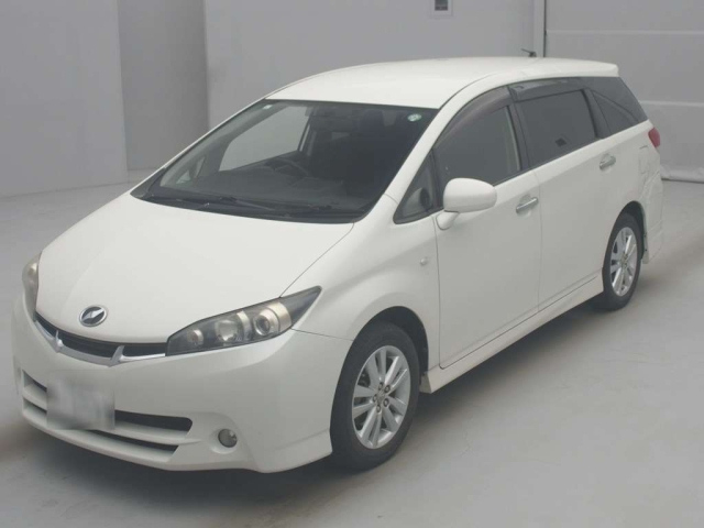 TOYOTA WISH 2010