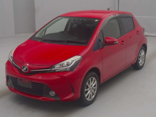 TOYOTA VITZ 2014