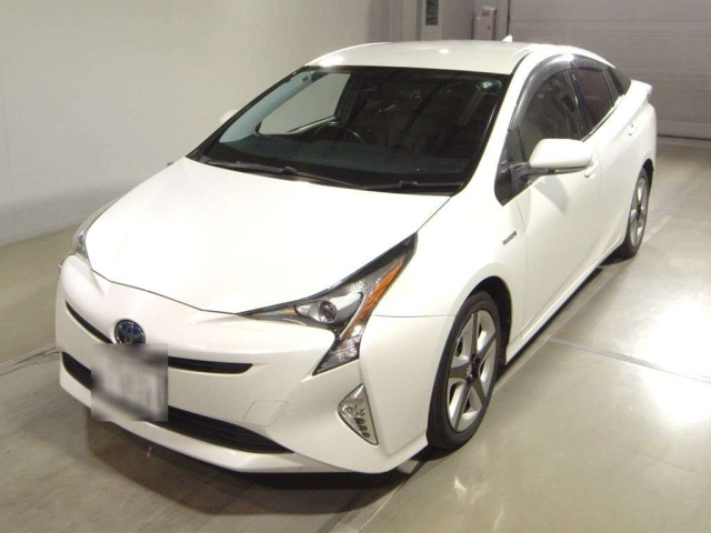 TOYOTA PRIUS 2017