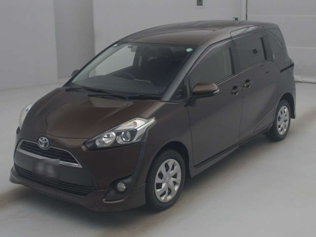 TOYOTA SIENTA 2017