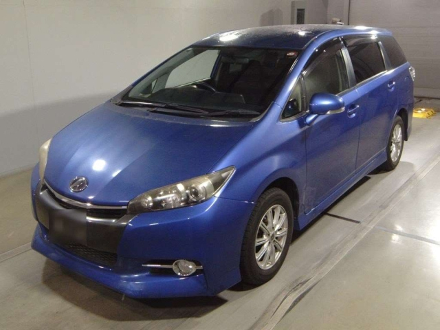 TOYOTA WISH 2012