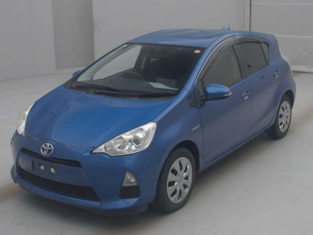 TOYOTA AQUA 2014