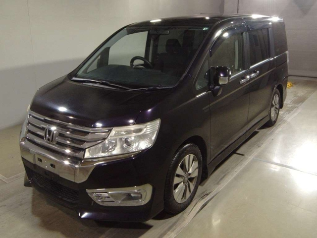 HONDA STEP WAGON 2013