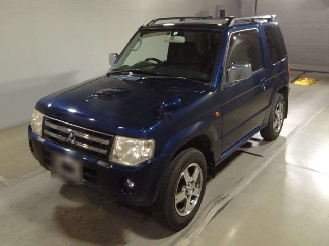 MITSUBISHI PAJERO MINI 2011