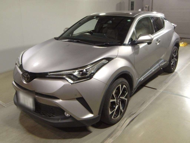 TOYOTA C-HR 2017