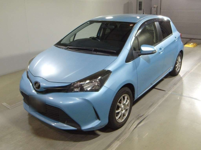 TOYOTA VITZ 2014