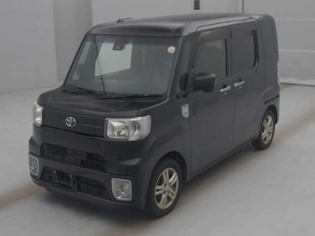 TOYOTA PIXIS MEGA