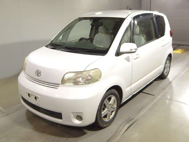 TOYOTA PORTE 2008