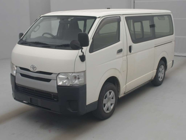 TOYOTA HIACE VAN 2014