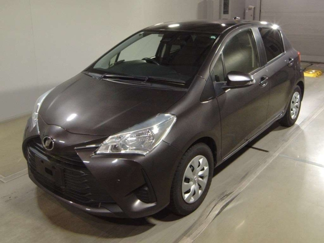 TOYOTA VITZ 2019