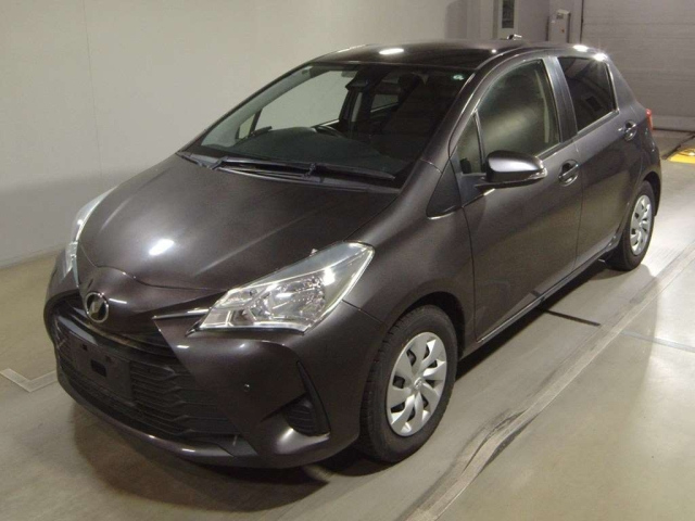 TOYOTA VITZ 2019
